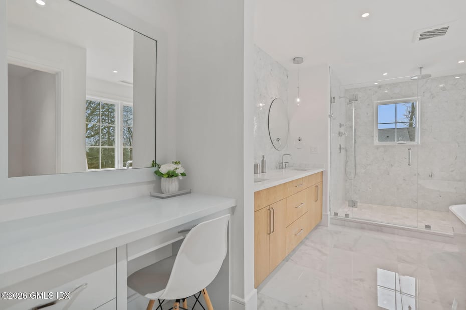 2 Potter Drive Photo 15