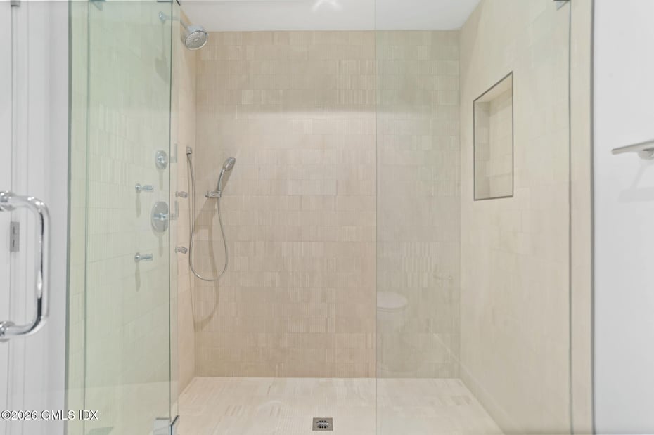 2 Potter Drive Photo 32