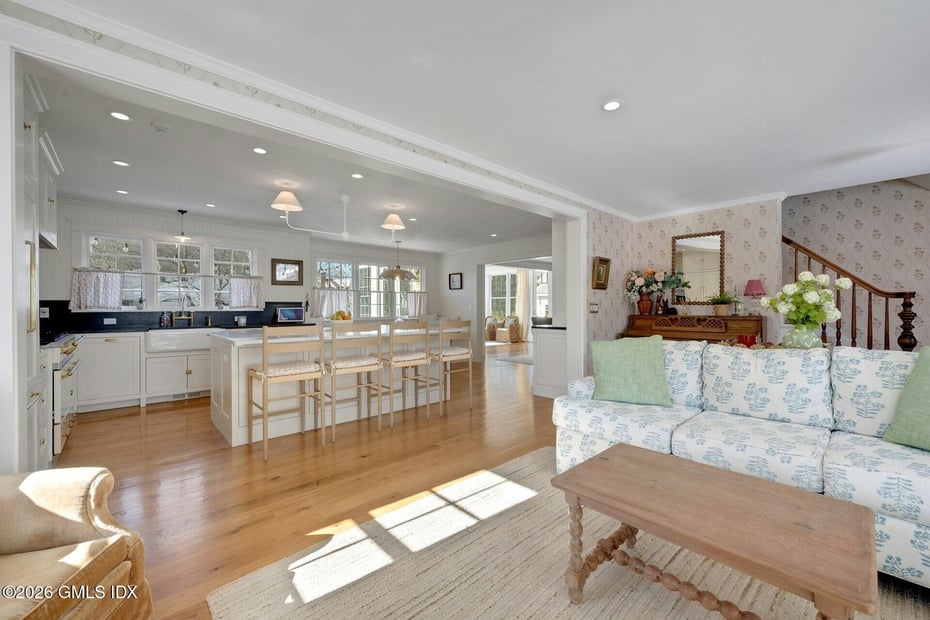 5 Greenwich Cove Drive Photo 9