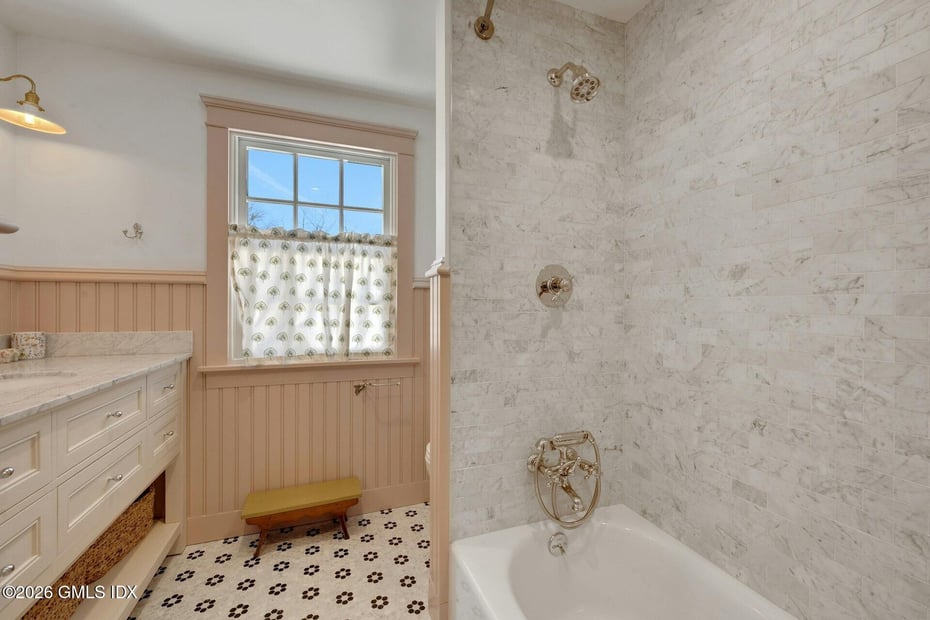 5 Greenwich Cove Drive Photo 26