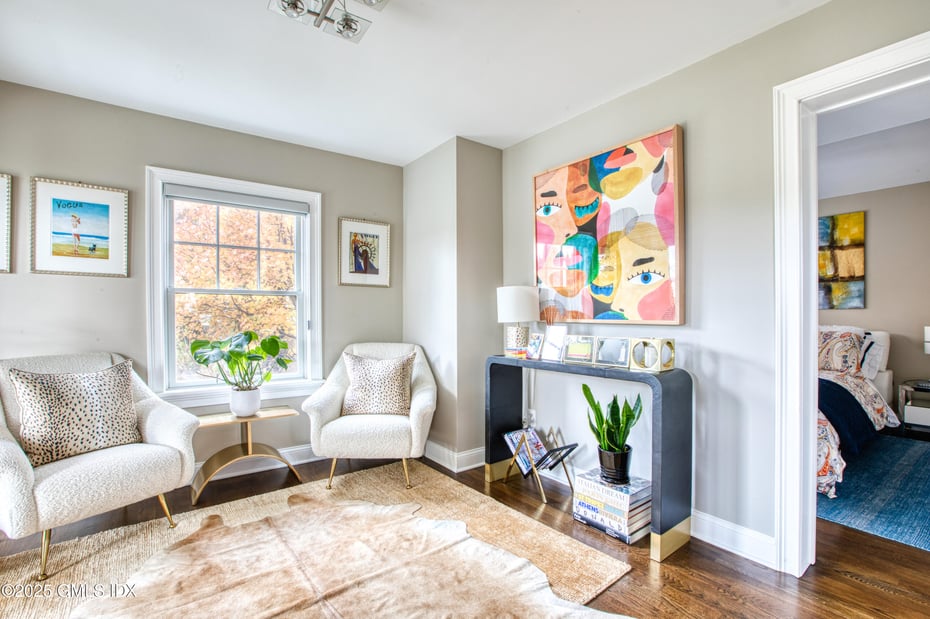 24 Harold Street E Photo 10