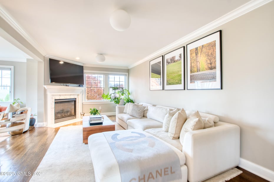 24 Harold Street E Photo 15