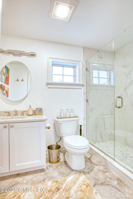 24 Harold Street E Photo 9