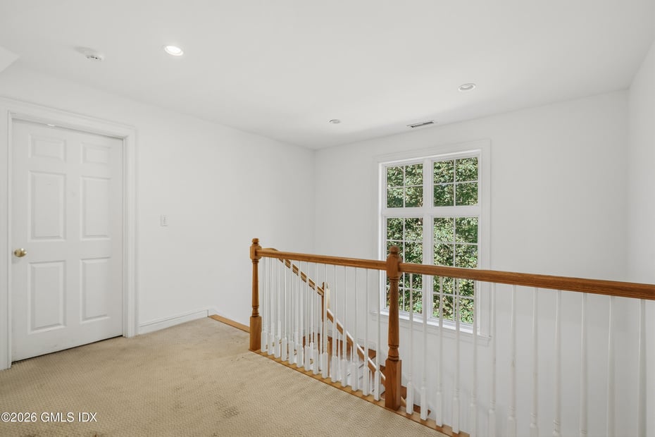 3 Carriage Road Photo 21