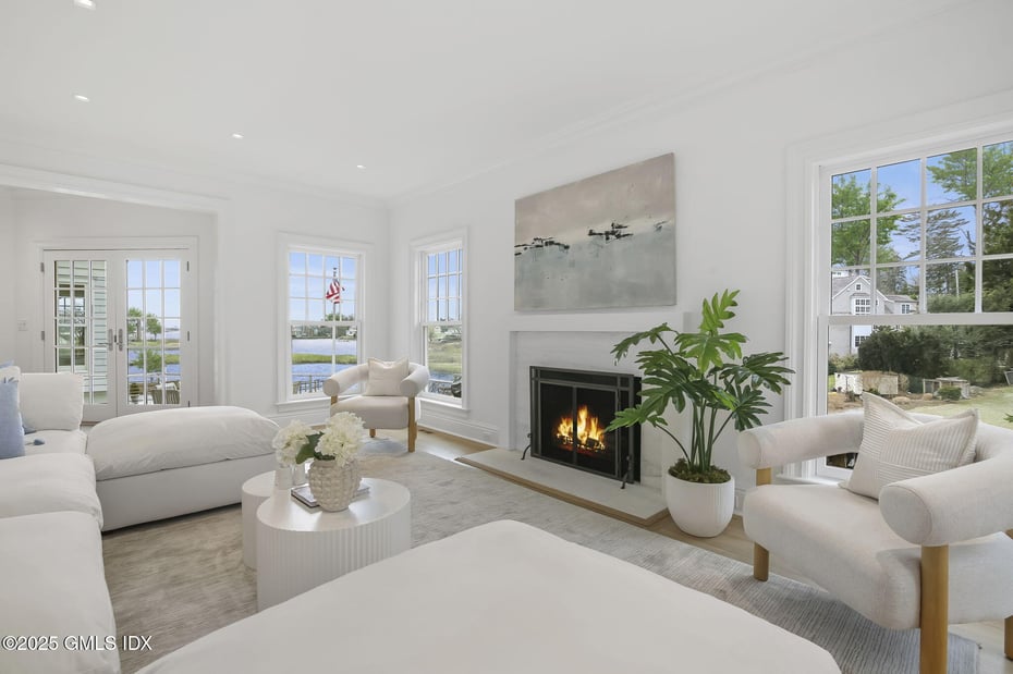 18 Shoal Point Lane Photo 8