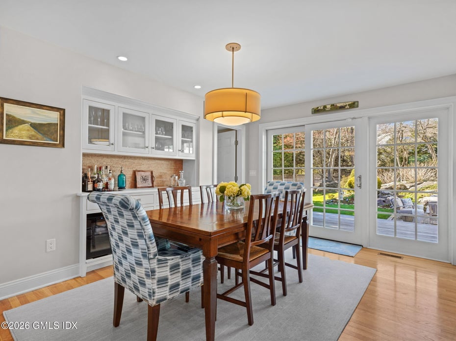 14 Pond Place Photo 7