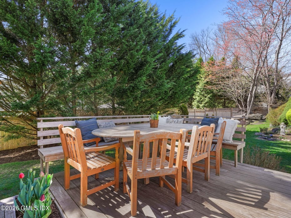 14 Pond Place Photo 34