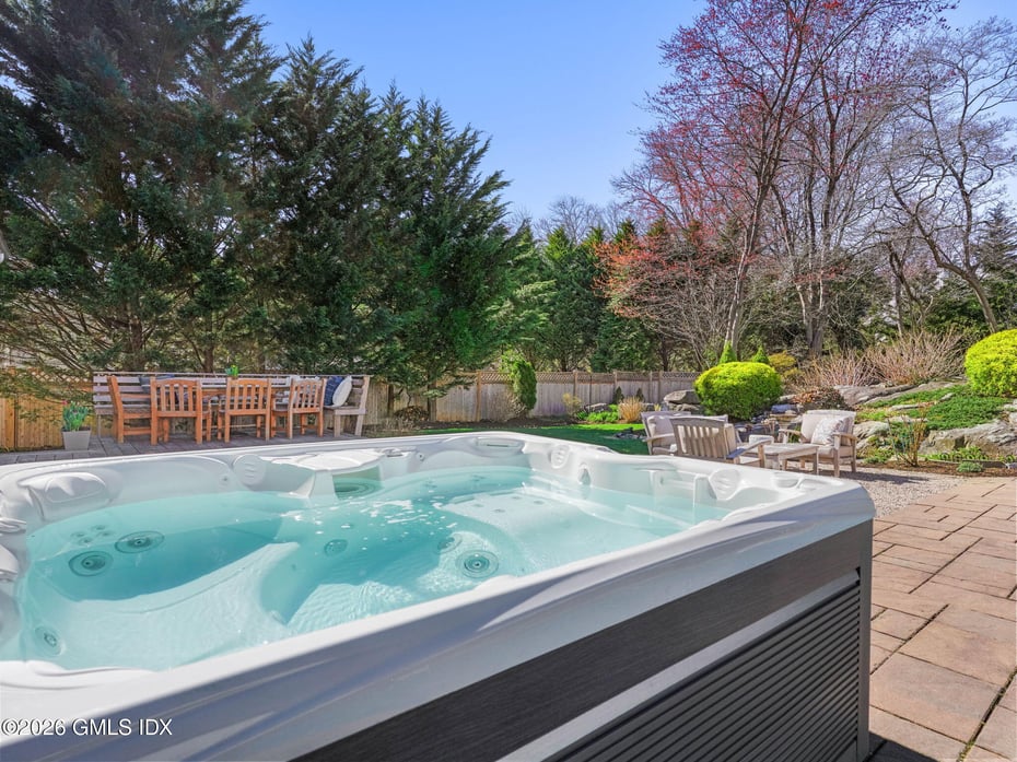 14 Pond Place Photo 39