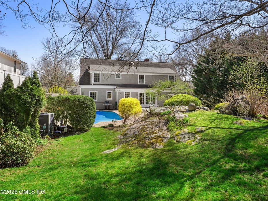 14 Pond Place Photo 40