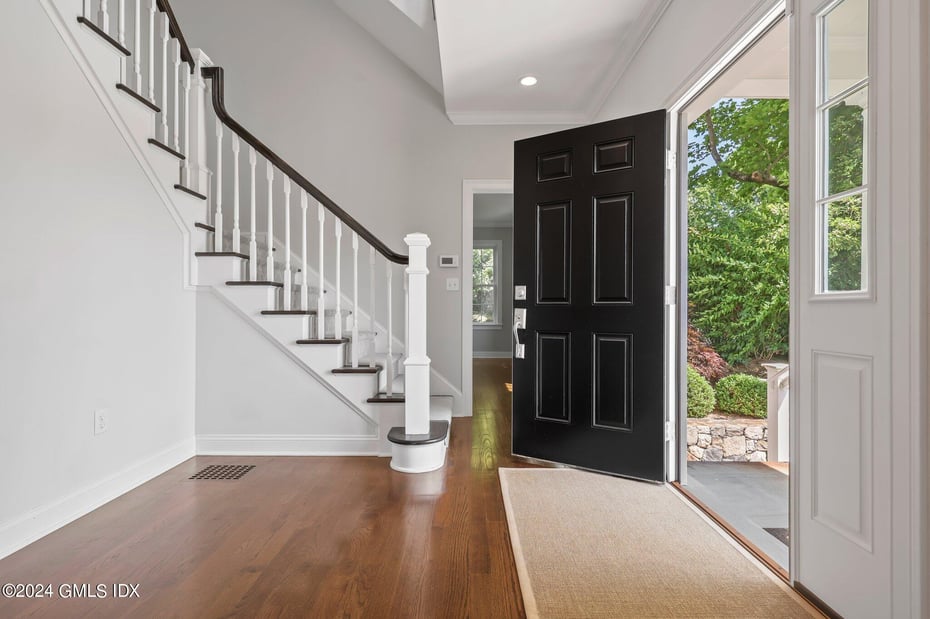 551 River Road Photo 3