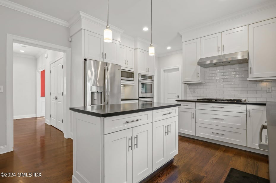 551 River Road Photo 12