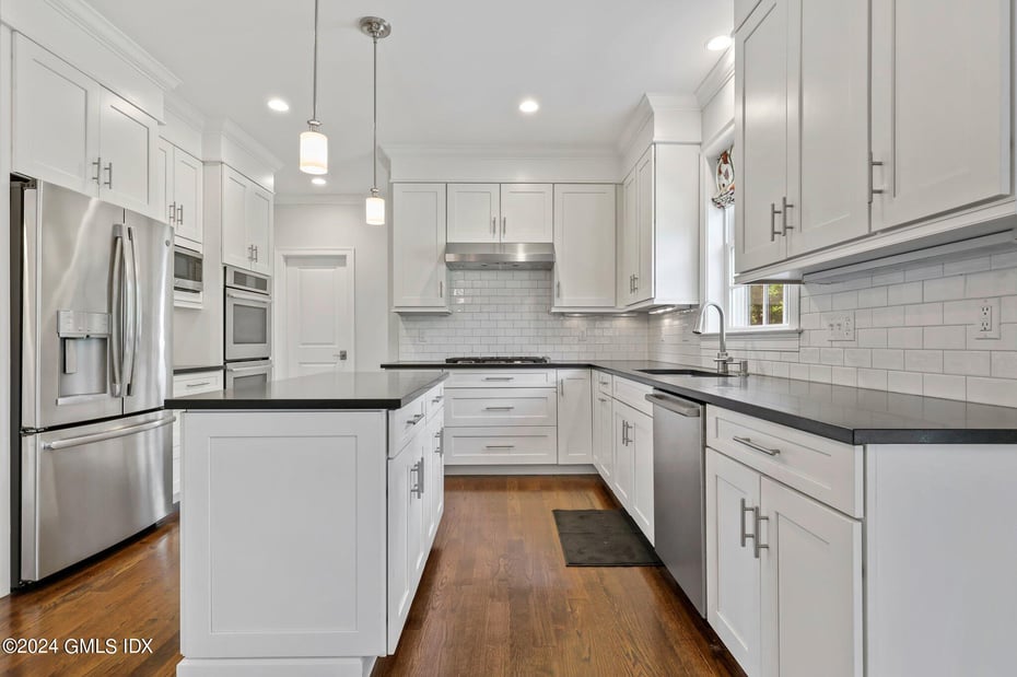 551 River Road Photo 13