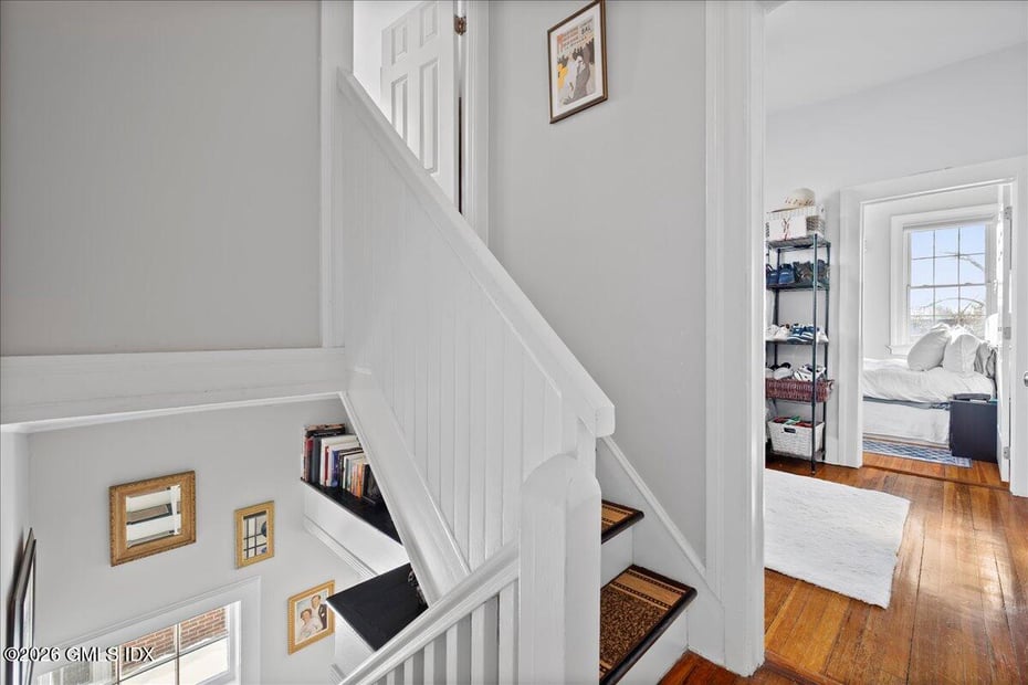 84-86 E Putnam Avenue Photo 22