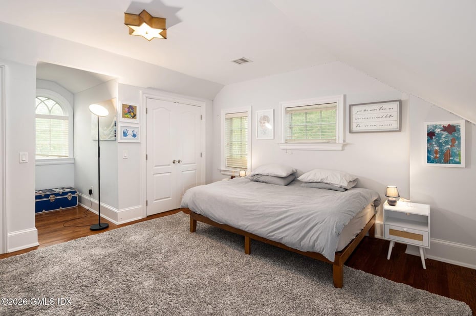219 Orchard Street Photo 25