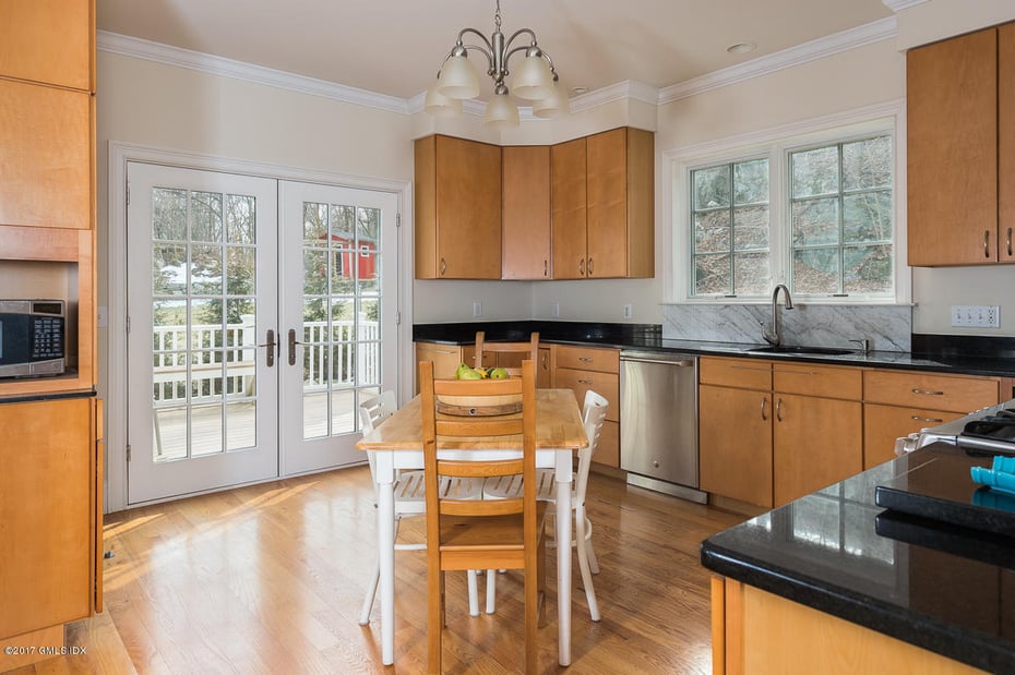 106 Orchard Street Photo 9