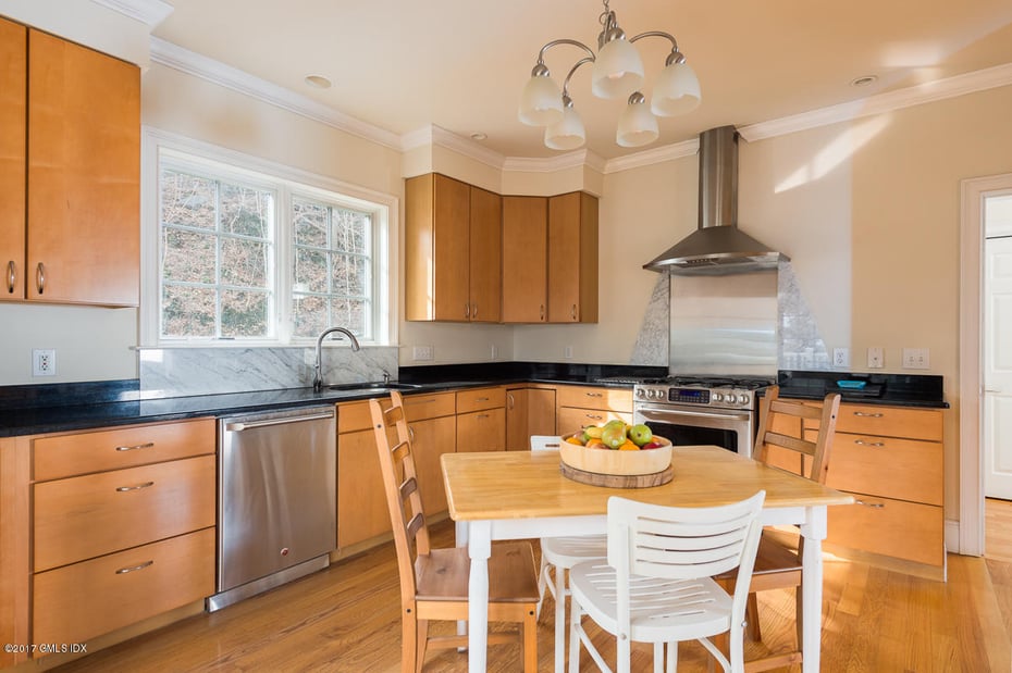 106 Orchard Street Photo 11