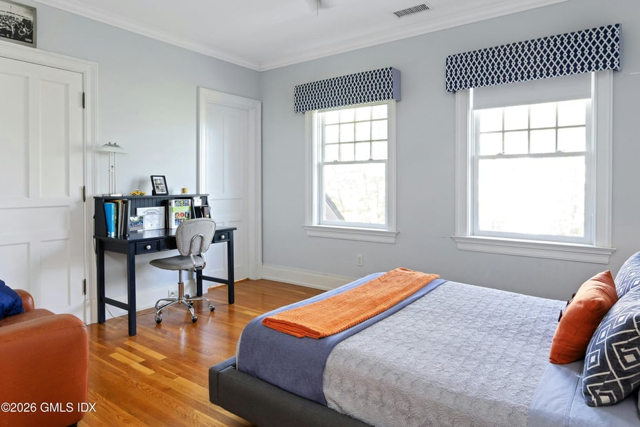 200 Shore Road Photo 19