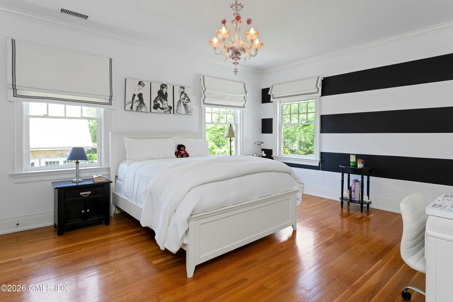 200 Shore Road Photo 17