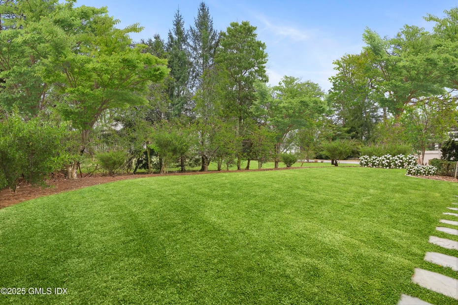 7 Jones Park Drive Photo 32
