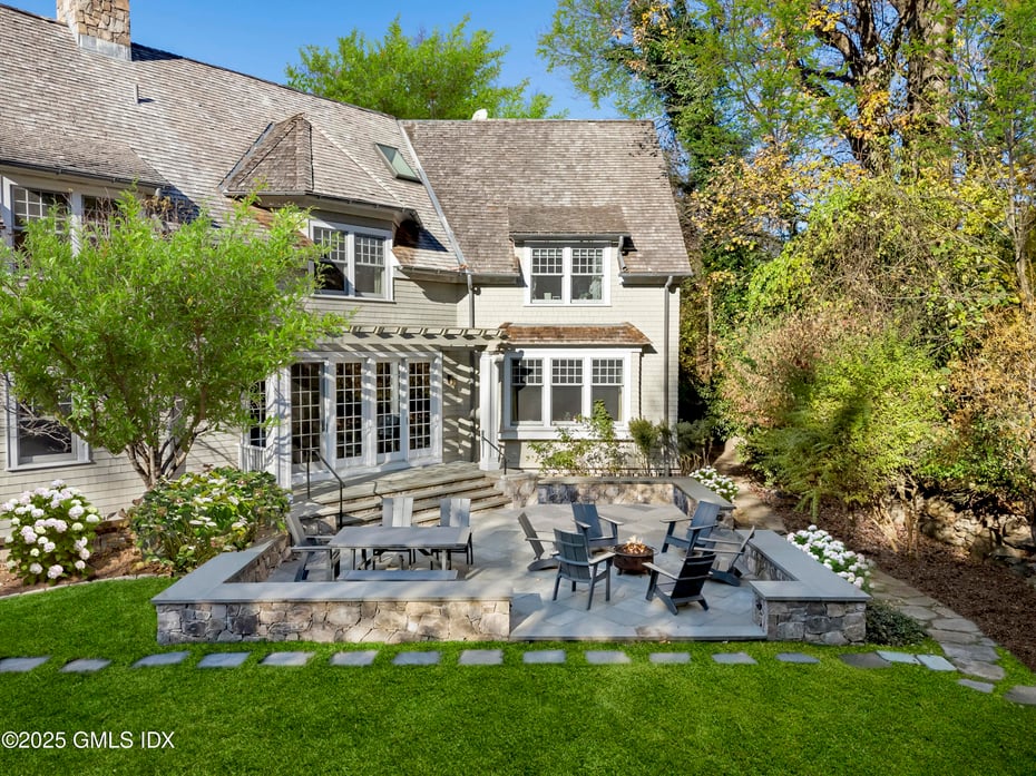 7 Jones Park Drive Photo 3