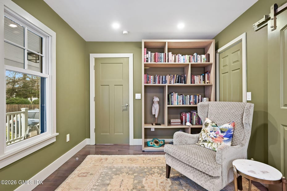 4 Miami Court Photo 7