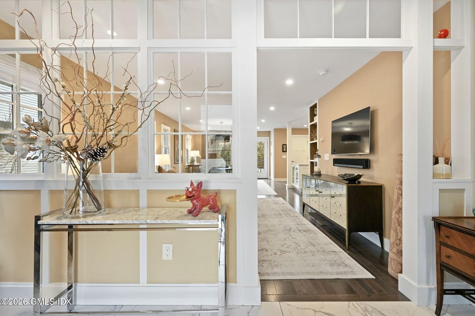 4 Miami Court Photo 5