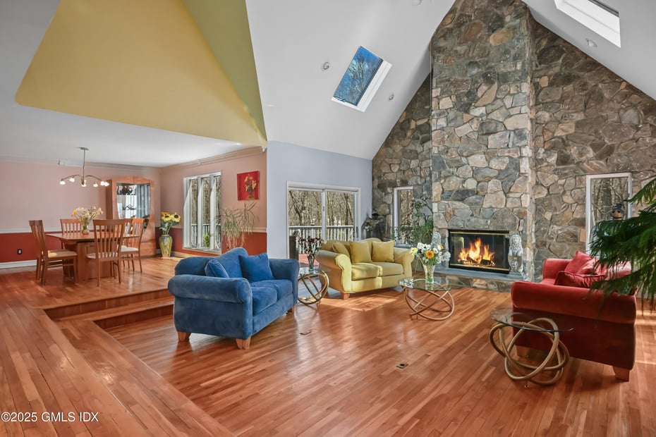 681 River Road Photo 9