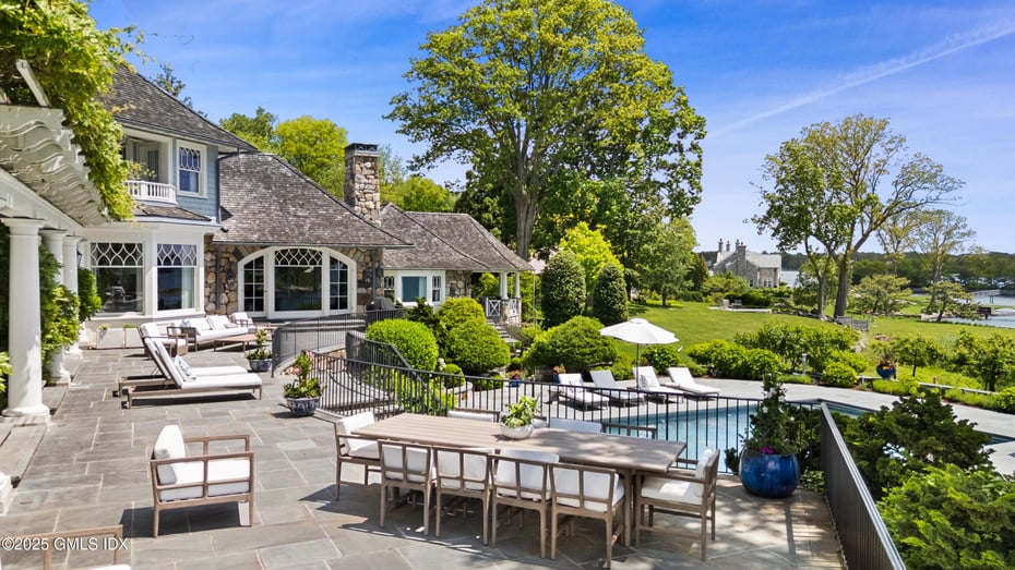 579 Indian Field Road Photo 20
