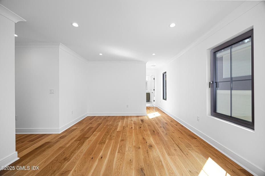 20 Sound Beach Avenue Photo 22