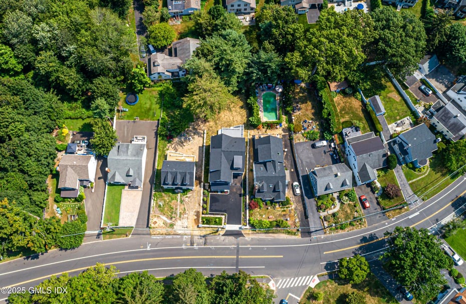 20 Sound Beach Avenue Photo 3