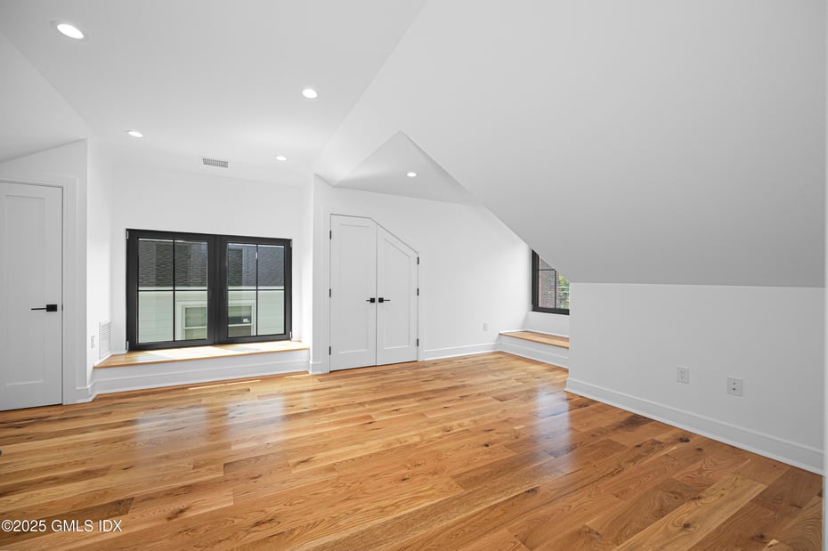 20 Sound Beach Avenue Photo 28