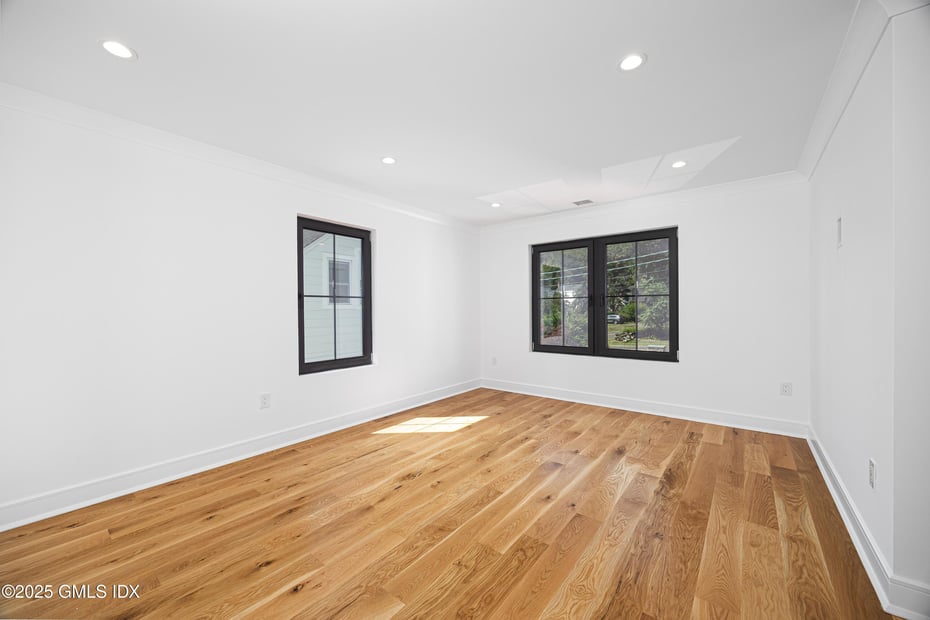 20 Sound Beach Avenue Photo 21