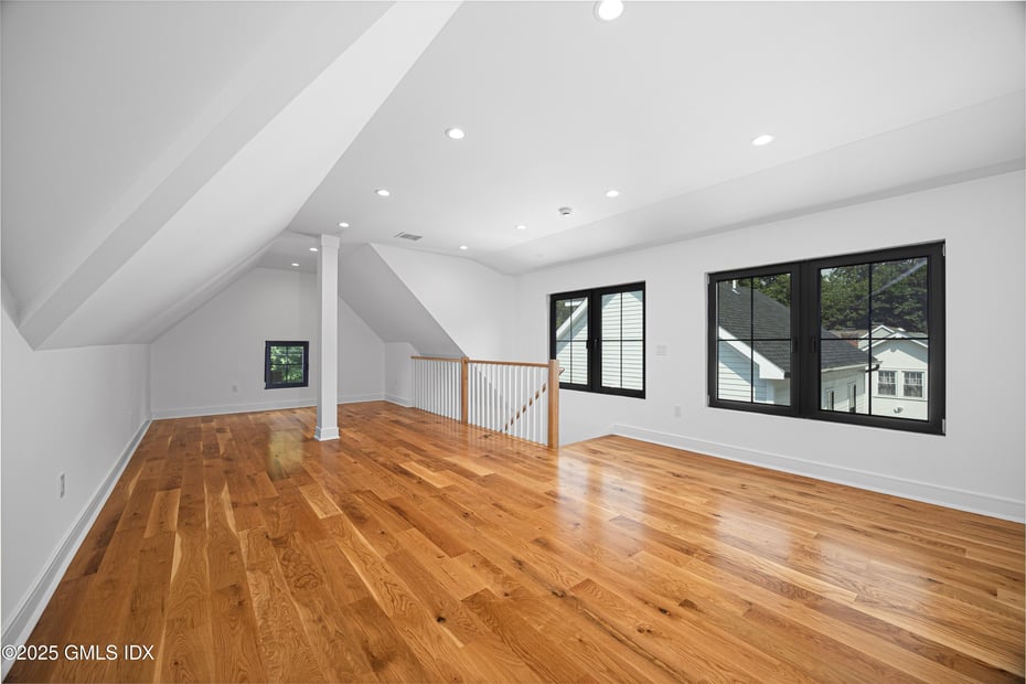 20 Sound Beach Avenue Photo 27