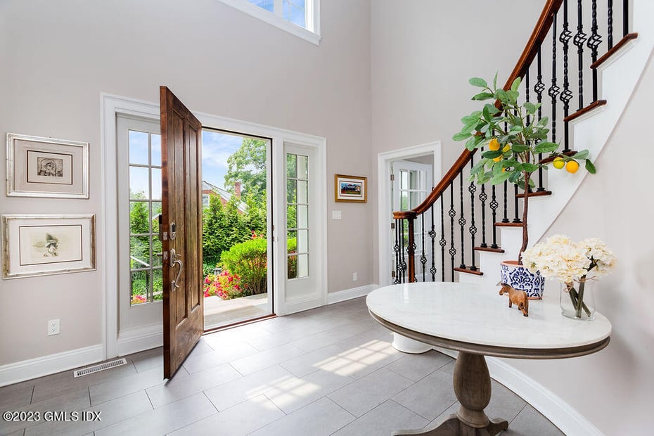 552 River Road Photo 4