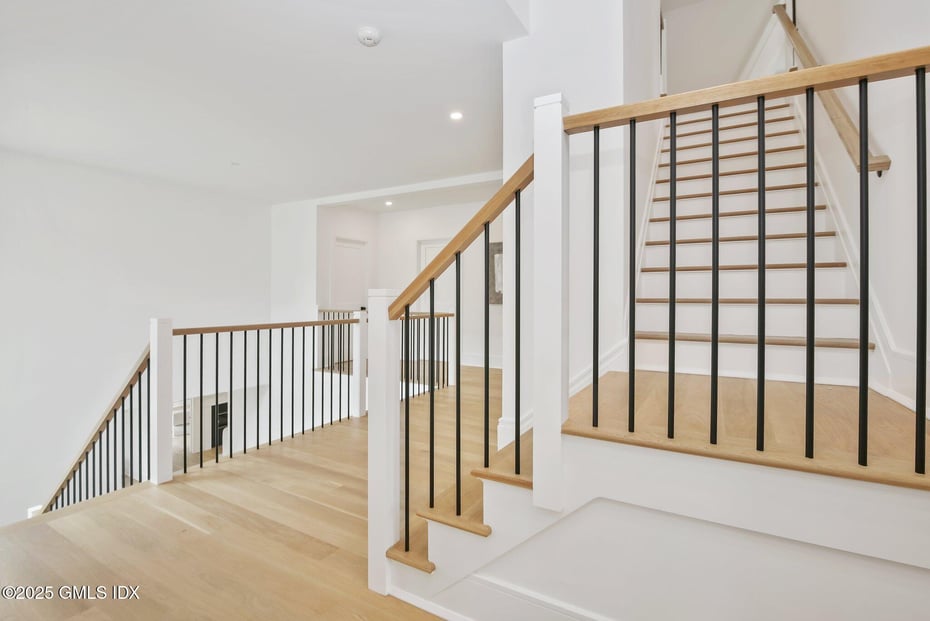 8 Fado Lane Photo 34
