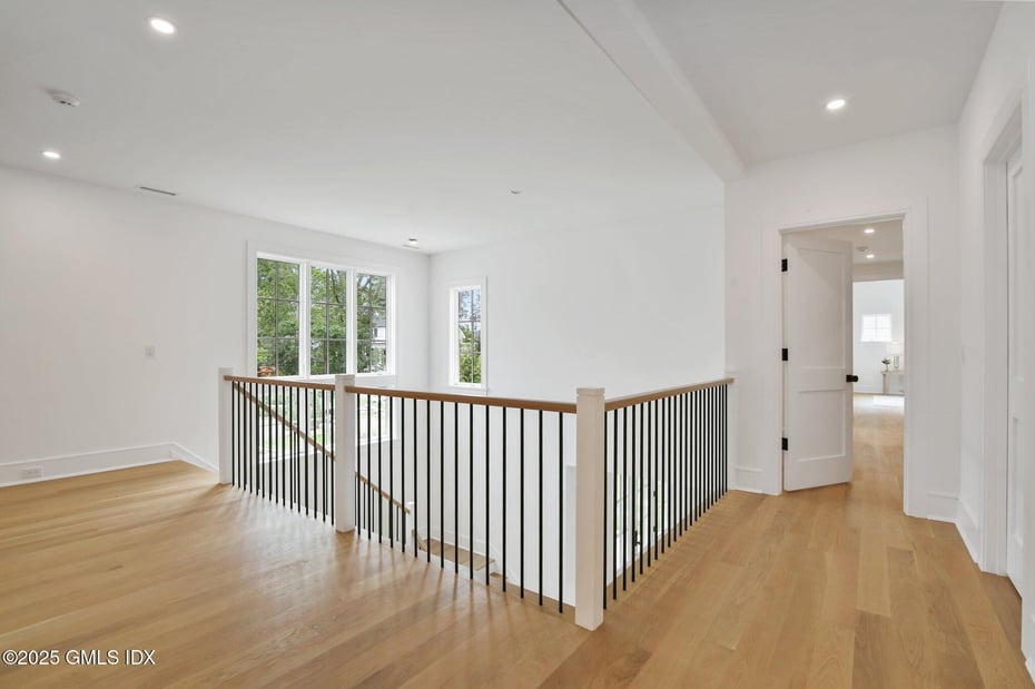 8 Fado Lane Photo 20