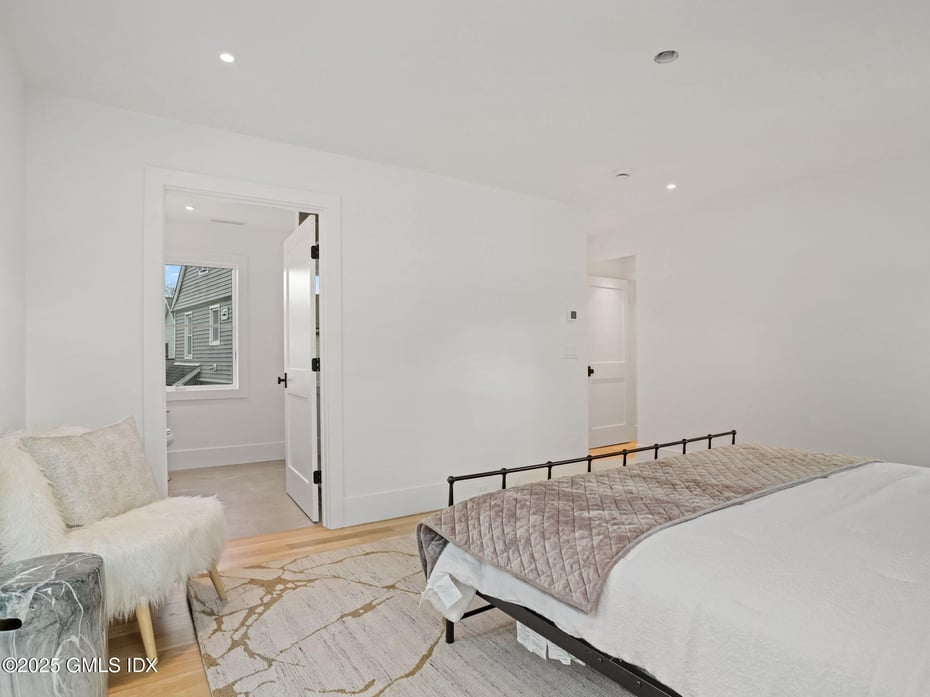 24 Valley Road Photo 15