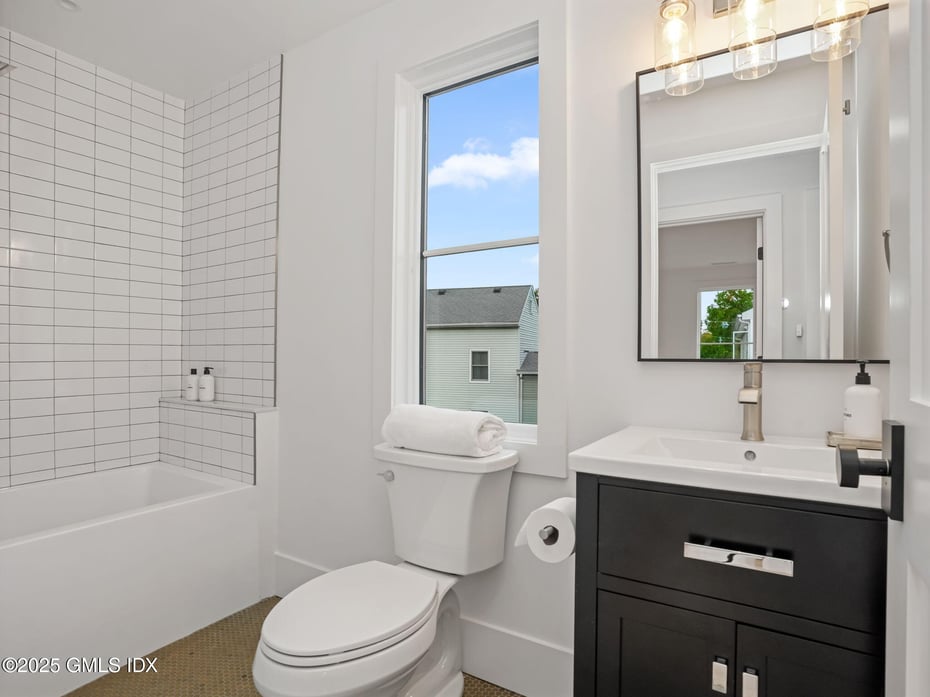 24 Valley Road Photo 21