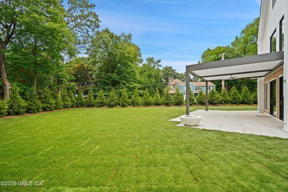 25 Dialstone Lane Photo 41