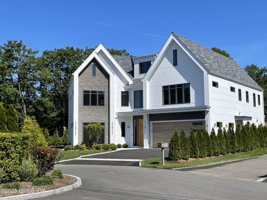 25 Dialstone Lane Photo 1