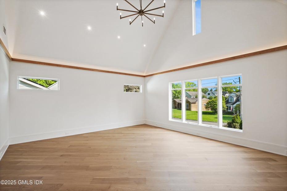 25 Dialstone Lane Photo 17