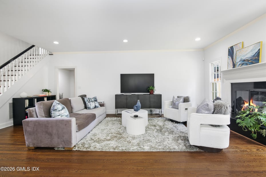 410 Sound Beach Avenue Photo 10
