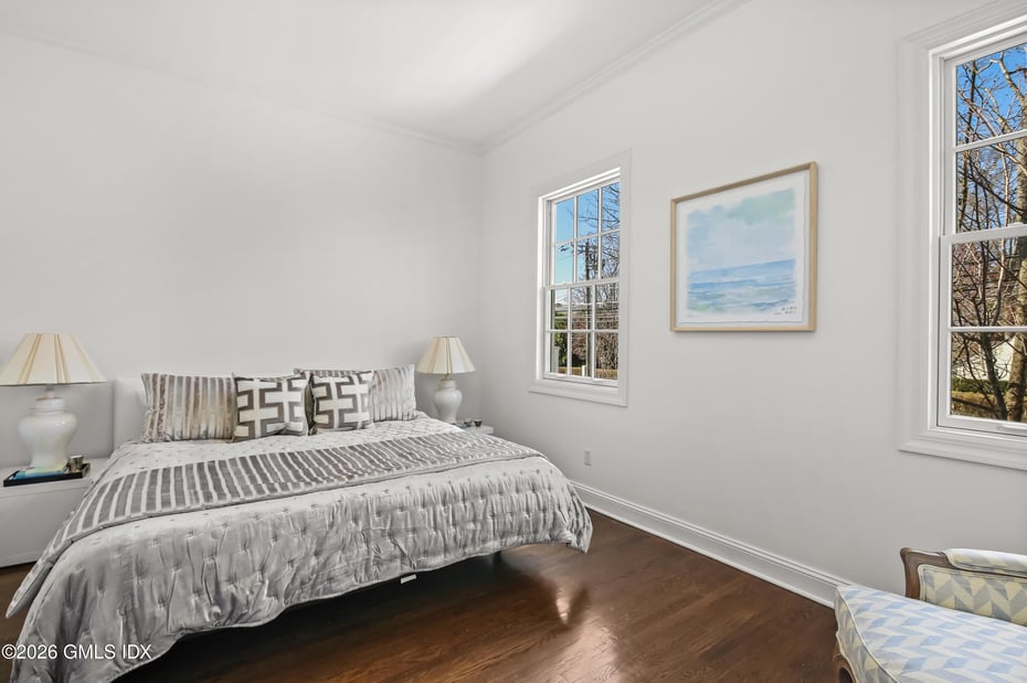 410 Sound Beach Avenue Photo 17