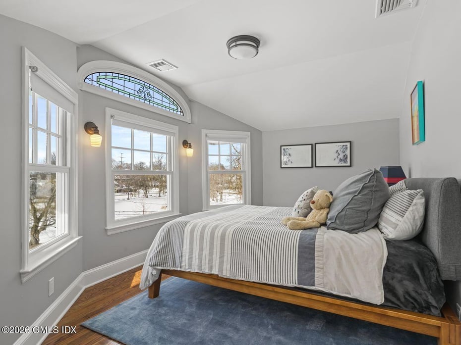 21 Lake Drive Photo 18