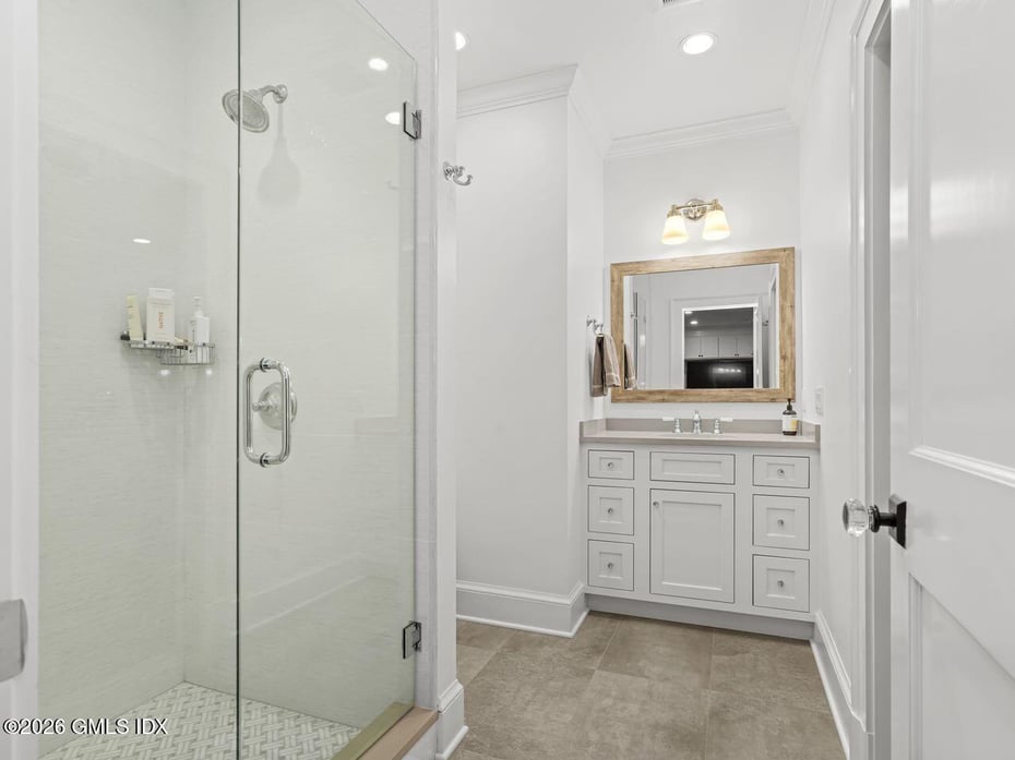 21 Lake Drive Photo 22