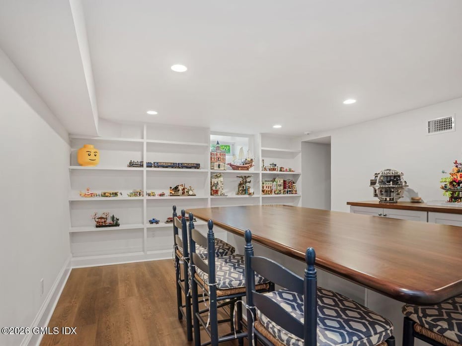 21 Lake Drive Photo 24