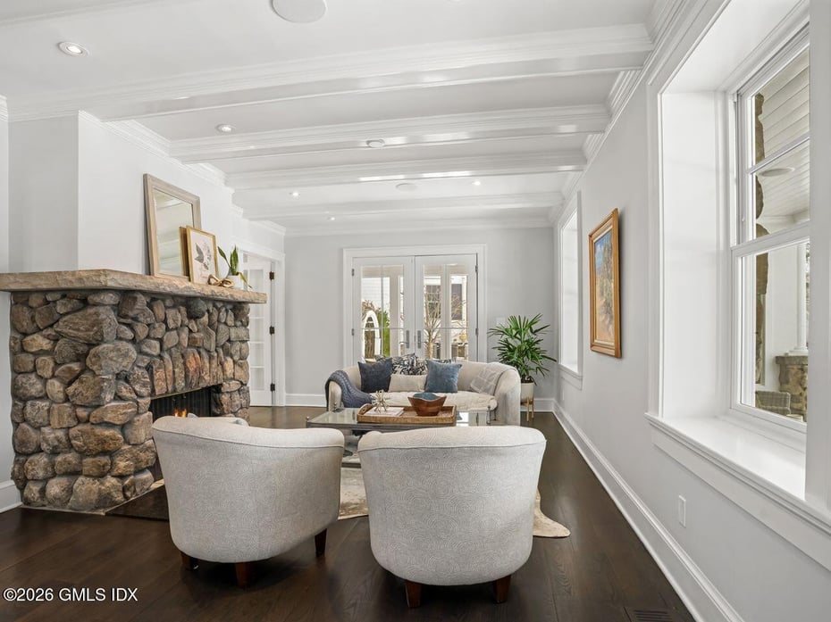 21 Lake Drive Photo 4