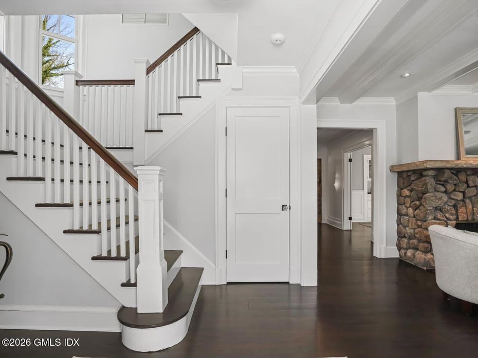 21 Lake Drive Photo 11