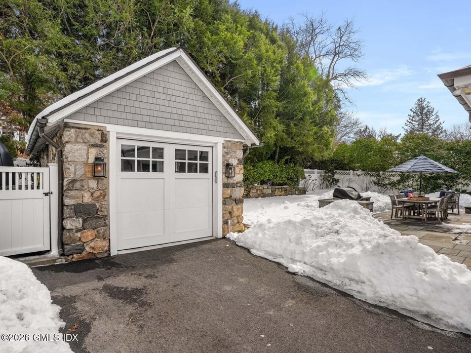 21 Lake Drive Photo 33