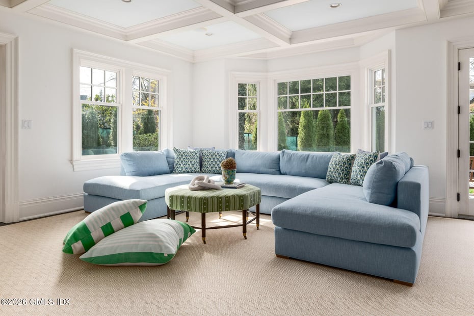 45 Willow Road Photo 12